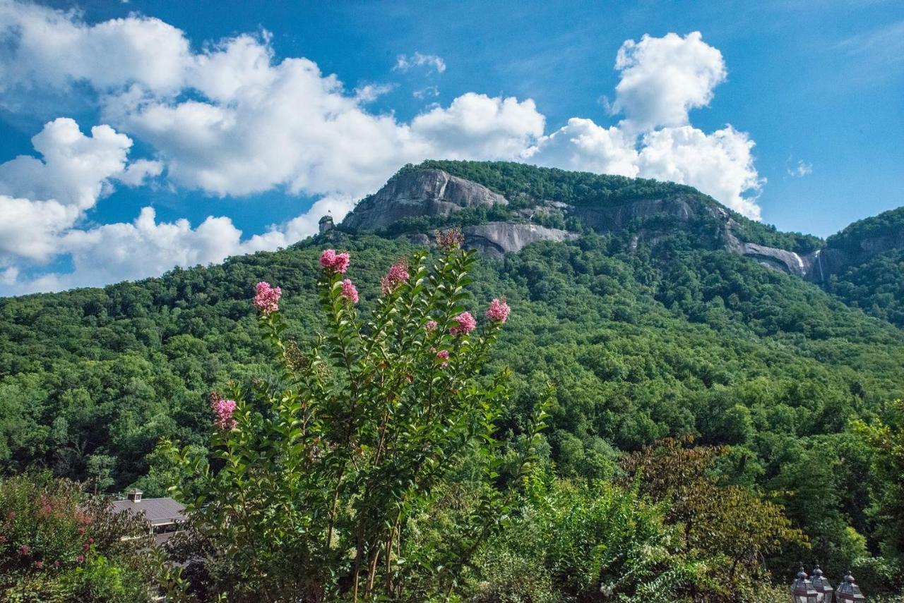 ホテルChimney Rock Manor エクステリア 写真